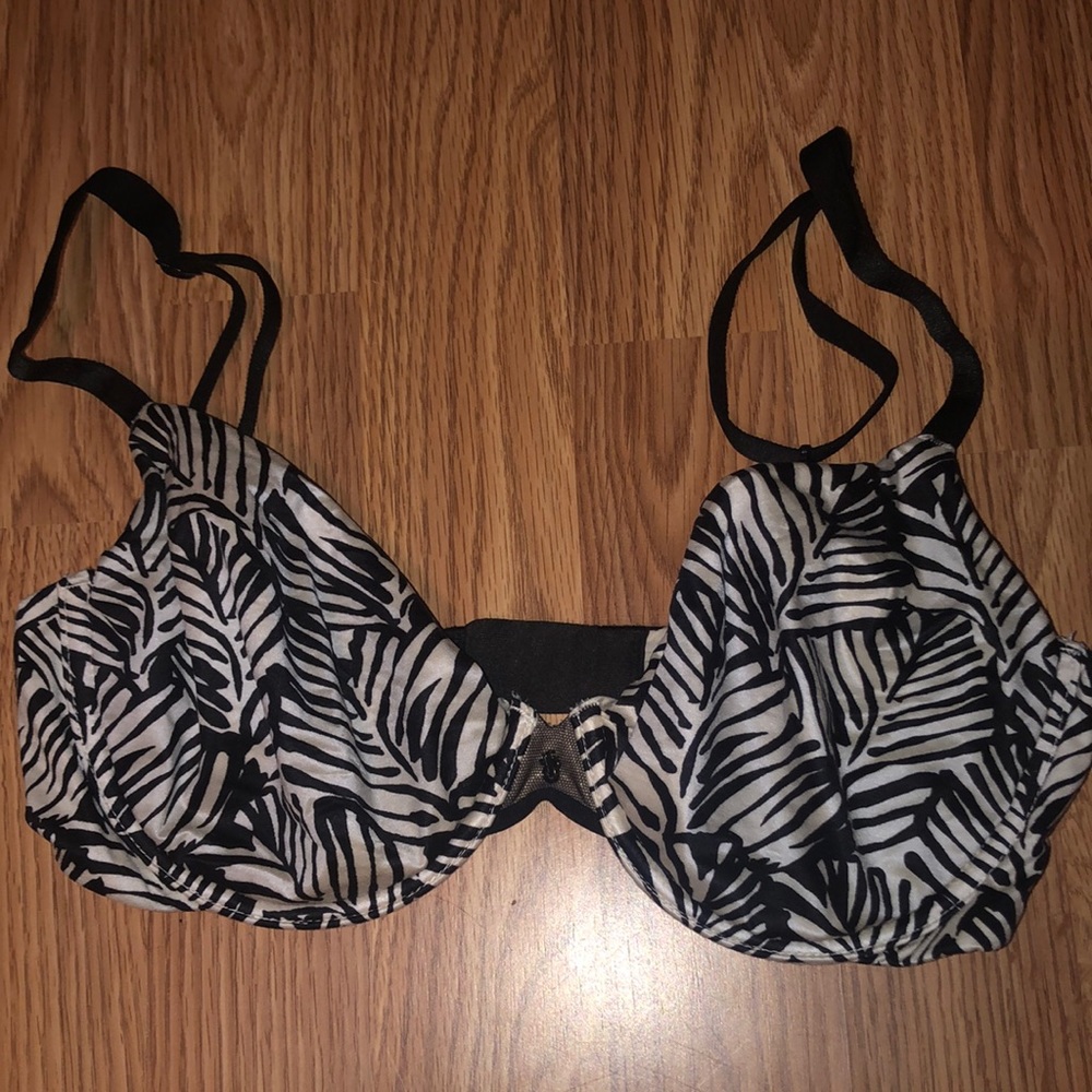 Victoria’s Secret bra
